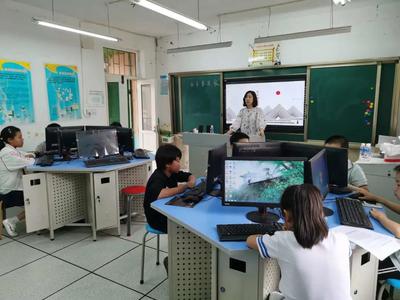 城陽區(qū)啟動新一輪“接力幫”信息技術愛心支教活動